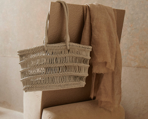 The Knotty Tote - White